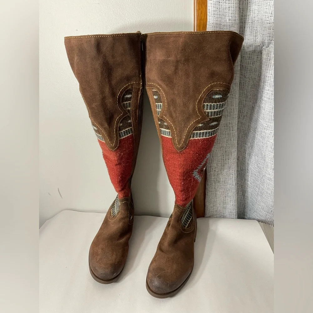 Borne NWOT Lucero Over The Knee Western Bohemian Blanket Boots Sz 9